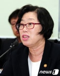 윤진숙 장관, 인천내항8부두 단계적 개방하겠다