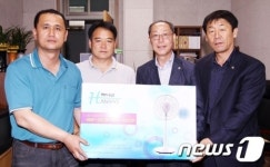 함평군 환경미화원 경로당에 선풍기 기증