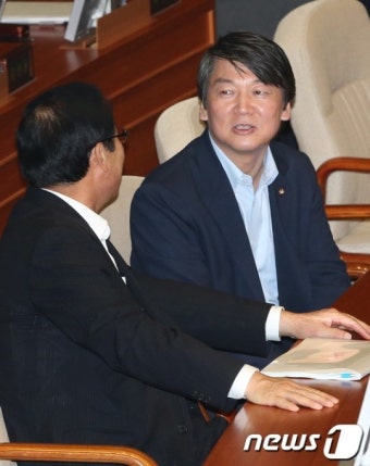 임시국회 참석한 안철수 의원