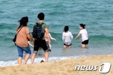 [풍경] 무더운 주말엔 경포해수욕장과 함께