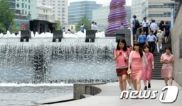 매주 수요일 점심시간, 청계천 산책하세요