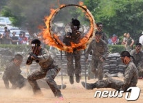 거침없는 특공대원들 무술시범
