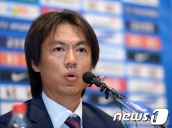 새 사령탑 홍명보, 2년간 한국 축구 이끈다