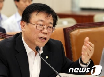 이동필 장관, 농해수위 답변