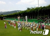 [단신] 정읍 이평배들농악단 전북농악경연대회 최우수상
