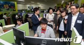 뽀로로 제작현장 둘러보는 與 창조경제특위