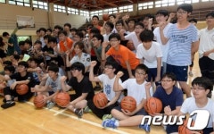 이현호 선수와 함께하는 청소년 농구교실