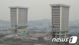 인천 선인체육관 역사속으로…이달 말 폭파 해체
