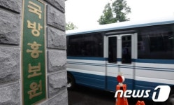 국방부, 연예병사 전격 폐지 결정