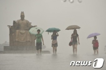 폭우 쏟아지는 서울 도심