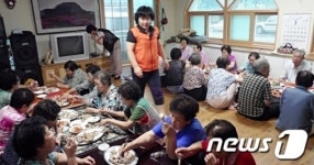 [단신]대사동 복지만두레, 경로당 방문 위문