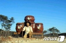 강원도에 나타난 16m ‘진격의 농부’ 화제