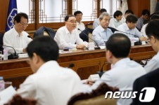 국가정책조정회의 주재하는 정홍원 총리