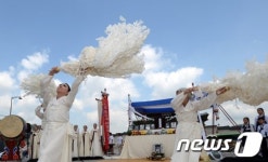 할머니들의 한풀이