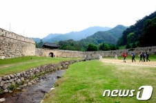 한국인이 꼭 가봐야 할 관광지 1위 문경새재