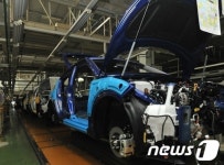 멈춰선 현대차 생산라인