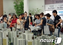 가을 분양시즌 개막…모델하우스 북적