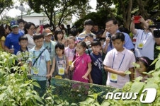 밭에가자야채청과 | 박원순 시장 '밭에서 야채도 키워요'