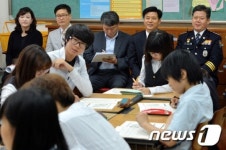 김정석 서울경찰청장, 학교폭력 예방 수업 참관