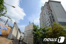 부산 기장군, 신축빌라 공사 놓고 시끌