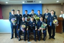 통영署, 경사 9명 경위 승진임용식