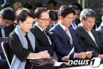 이명박 전 대통령 부부와 김문수 지사