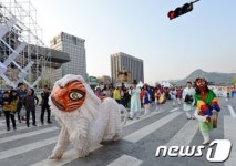 도심에 울려퍼진 아리랑