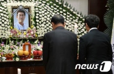 조문 이어지는 故 신현종 감독 빈소