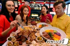 더 놀부족발 화덕구이 런칭