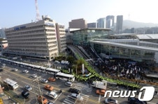 지금 서부역 앞은