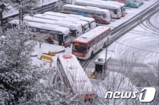경기남부 대설주의보 雪雪기는 버스들
