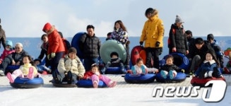 갑오년 첫 날 '즐거운 눈썰매'