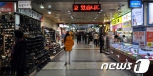 춘천 지하상가 비싼가격·청소년 흡연 빈축