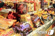 공정위, 편의점업계 초콜릿 밀어내기 조사