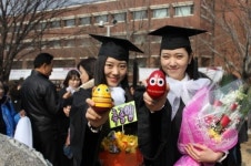 덕성여자대학교 졸업식…1114명 학위