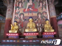 기장 장안사 석조석가여래삼불좌상 보물 지정 예고