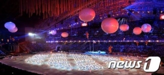 소치의 장애인 축제 화려한 개막