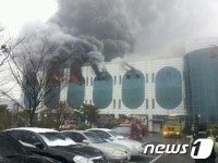 안성 삼성전자 하청업체 불…6시만에 진화(종합)