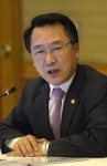 방하남 공공기관, 자기혁신 통해 경쟁력 갖춰야