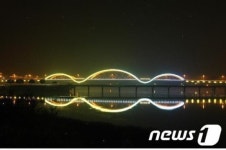 충주시, 탄금대교 야간 경관조명 운영