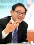 홍승채,마을회관 태양광 설치