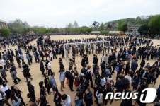 [세월호 참사] 주말까지 이어지는 시민들의 조문행렬
