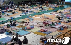 [세월호참사] 진도체육관의 빈자리는 늘어가고