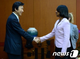 윤병세 장관, 콘돌리자 라이스 전 미국 국무장관 접견