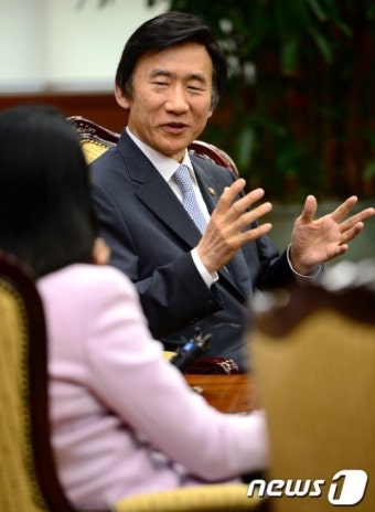 윤병세 장관, 콘돌리자 라이스 전 美 국무장관 접견
