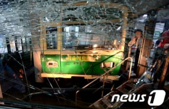 경찰, 지하철 2호선 열차 추돌사고 수사 착수