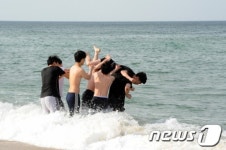 5월 황금연휴 강원 고속道 정체…시원한 바다로(종합)