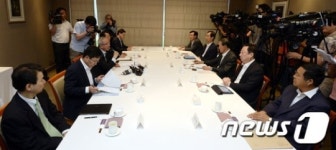 현오석 부총리, 경제5단체장 조찬간담회