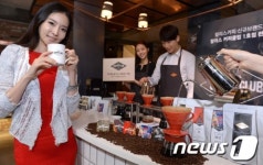 할리스커피, 커피도 역시 손맛이 최고!