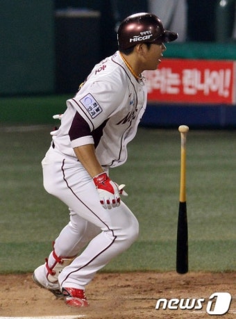 강정호 '2루타 작렬'